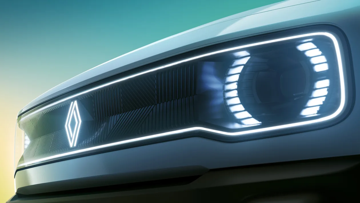 Renault 4 — headlight detail